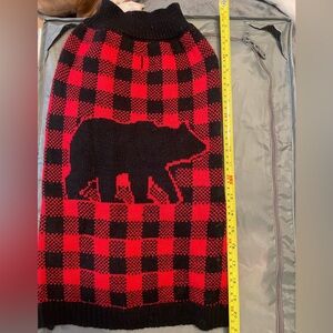 Red and black‎ bear dog sweater size large appt 20 inches long